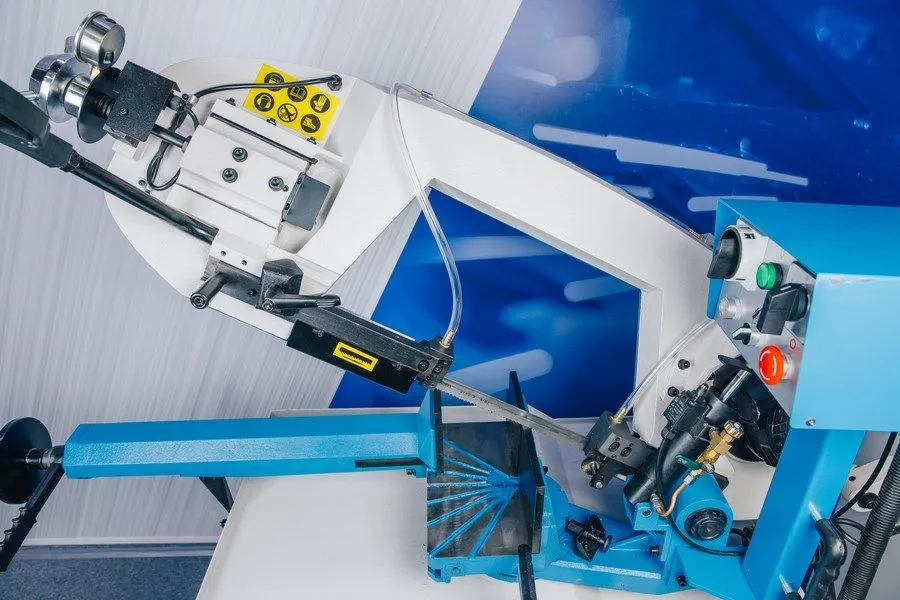 Ленточнопильный станок для резки металла MetalTec BS 250 FHE Ленточнопильный станок для резки металла MetalTec BS 250 FHE
