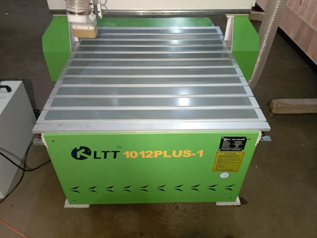 Фрезерный станок с ЧПУ LTT-1012 PLUS Фрезерный станок с ЧПУ LTT-1012 PLUS