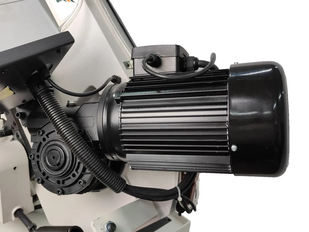 Ленточнопильный станок по металлу METAL MASTER BSM-220E Ленточнопильный станок по металлу METAL MASTER BSM-220E