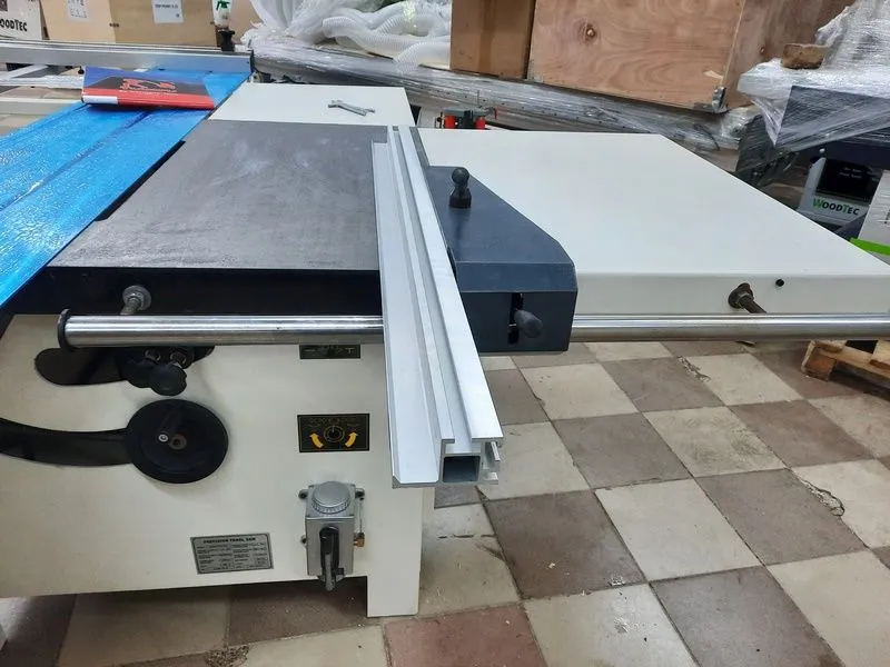 Форматно-раскроечный станок WoodTec TOP POINT K-45 Форматно-раскроечный станок WoodTec TOP POINT K-45