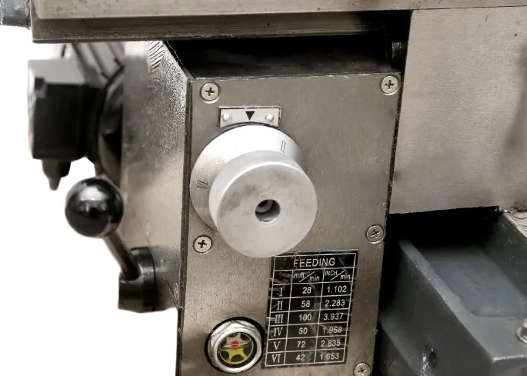 Фрезерный станок METAL MASTER MF-45A Фрезерный станок METAL MASTER MF-45A