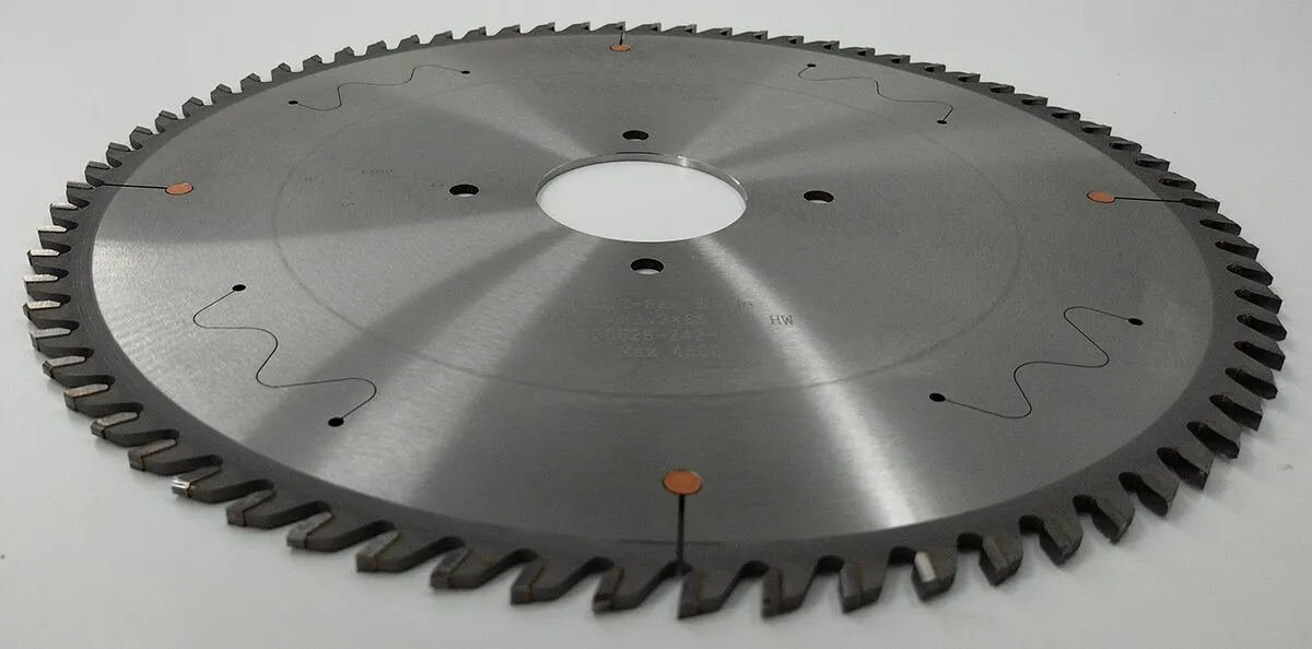 Пильный диск основной Ø355 х 65 х 4,4 / 3,2 Z = 72 WoodTec Пильный диск основной Ø355 х 65 х 4,4 / 3,2 Z = 72 WoodTec