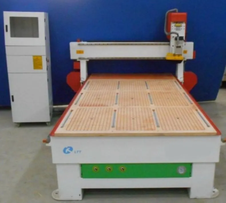 Фрезерный станок с ЧПУ LTT-1325DSP Фрезерный станок с ЧПУ LTT-1325DSP