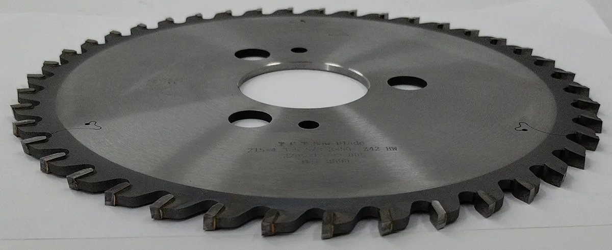 Подрезной диск Ø215 х 50 х 4,3-5,5 Z = 42 WoodTec Подрезной диск Ø215 х 50 х 4,3-5,5 Z = 42 WoodTec