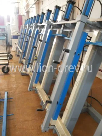 Пресс для склейки бруса SL200-6GM Пресс для склейки бруса SL200-6GM