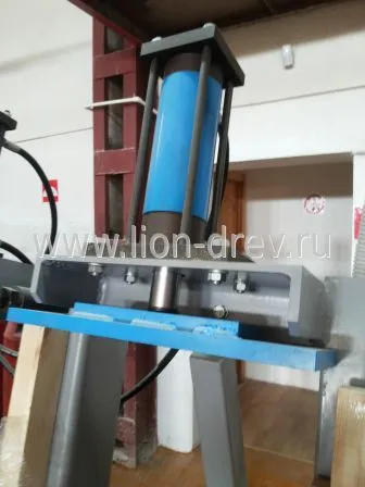 Пресс для склейки бруса SL200-3GM Пресс для склейки бруса SL200-3GM