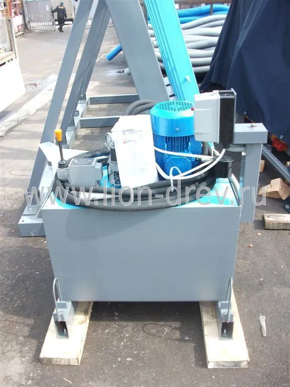 Пресс для склейки бруса SL150-3GM Пресс для склейки бруса SL150-3GM