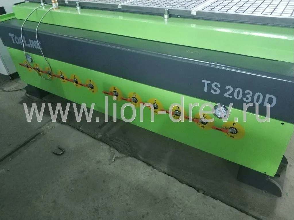 Фрезерный станок с ЧПУ TS 2030 D Фрезерный станок с ЧПУ TS 2030 D