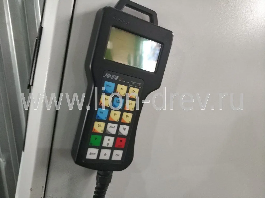 Фрезерный станок с ЧПУ TS 2030 D Фрезерный станок с ЧПУ TS 2030 D