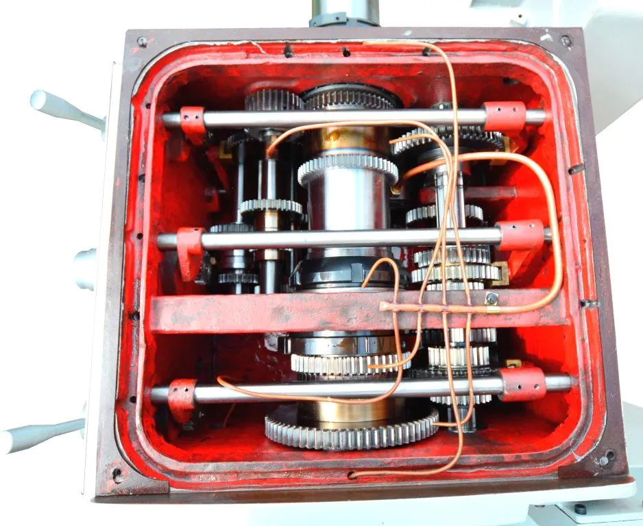 Станок токарно-винторезный METAL MASTER Z 51200 DRO RFS Станок токарно-винторезный METAL MASTER Z 51200 DRO RFS