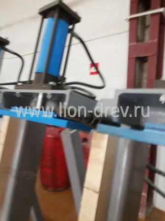 Пресс для склейки бруса SL150-3GM Пресс для склейки бруса SL150-3GM