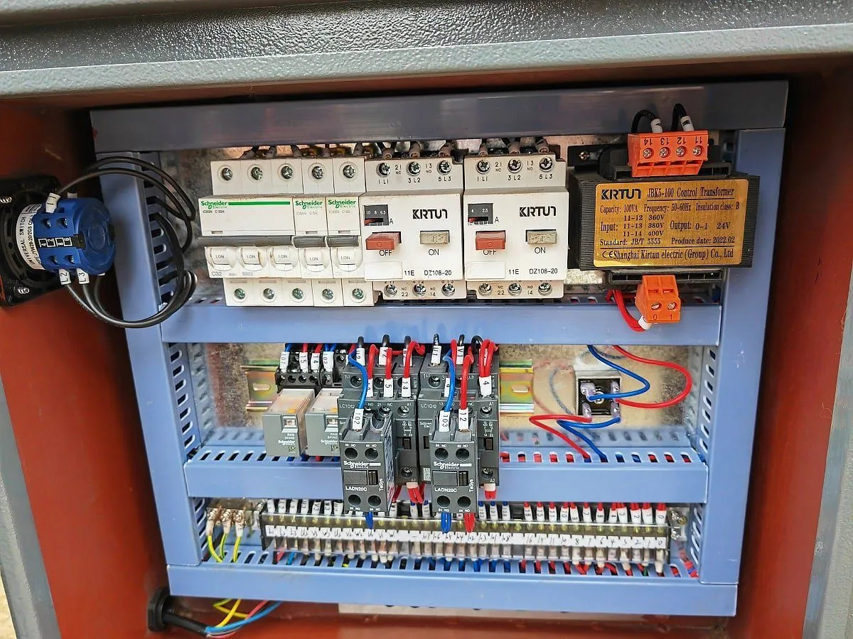 MetalTec BS 400 CH ленточнопильный станок для резки металла MetalTec BS 400 CH ленточнопильный станок для резки металла
