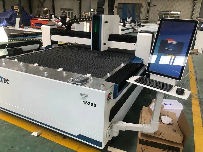 MetalTec 1530B (6000W) оптоволоконный лазерный станок для резки металла MetalTec 1530B (6000W) оптоволоконный лазерный станок для резки металла