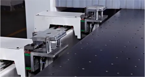 Автоматический сверлильно-присадочный станок с ЧПУ WoodTec HSM 1230 H2 Автоматический сверлильно-присадочный станок с ЧПУ WoodTec HSM 1230 H2