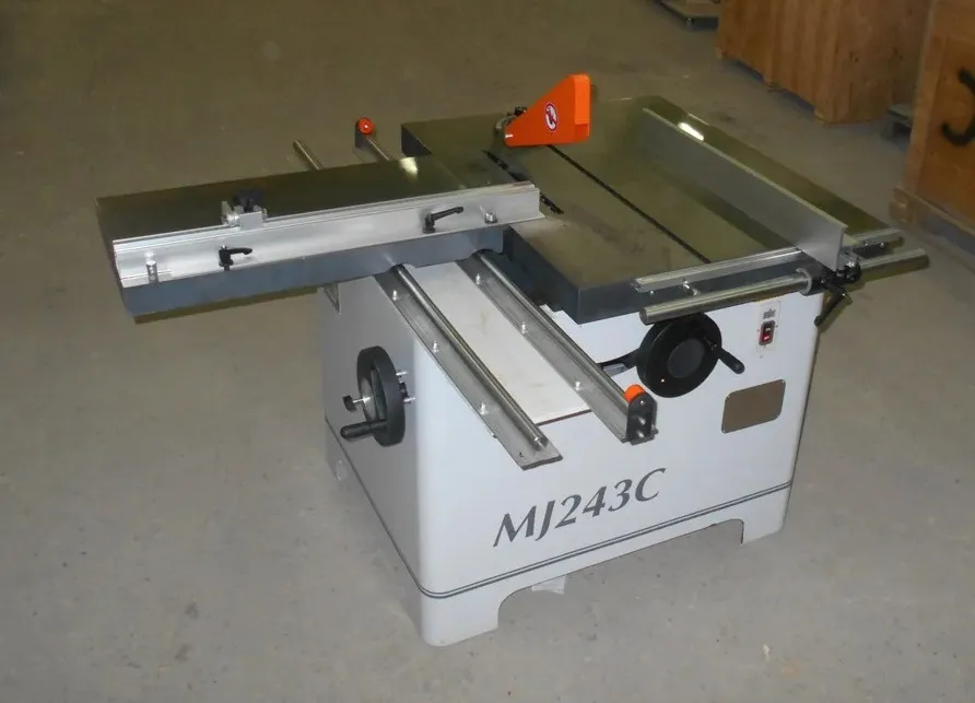 Круглопильный станок MJ243C Круглопильный станок MJ243C