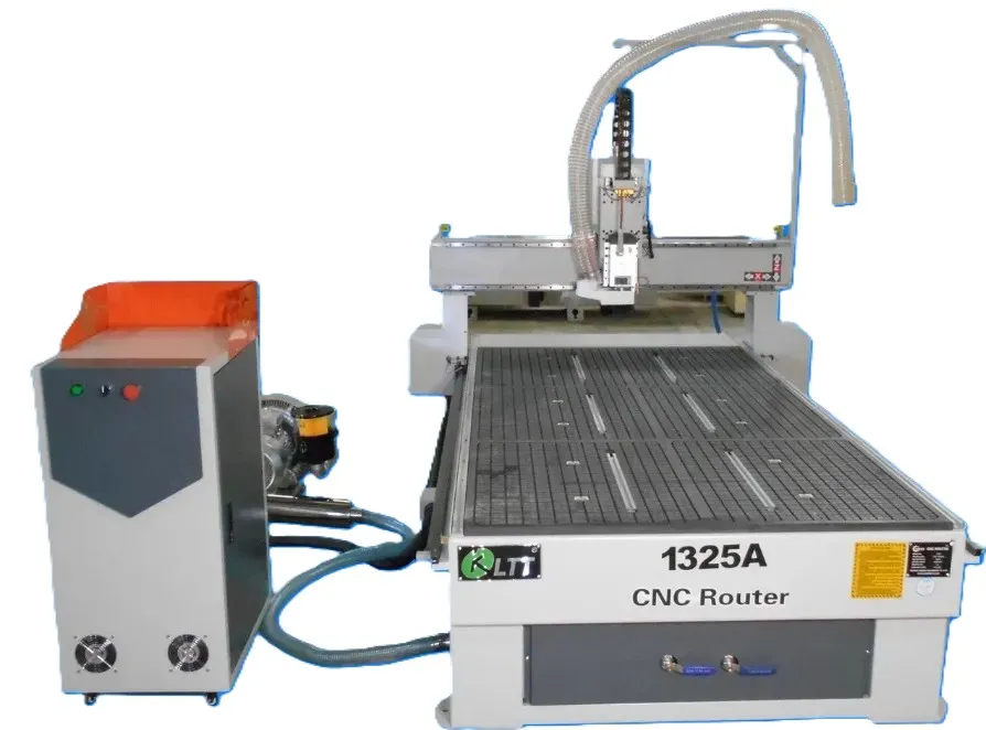 Фрезерный станок с ЧПУ LTT-1325A Фрезерный станок с ЧПУ LTT-1325A