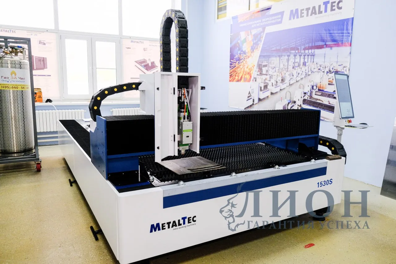 Оптоволоконный лазерный станок для резки металла MetalTec 1530 S (1500W) Оптоволоконный лазерный станок для резки металла MetalTec 1530 S (1500W)