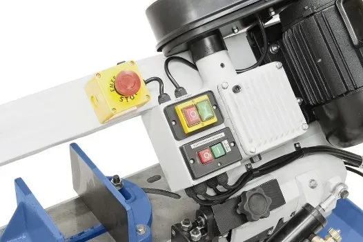Ленточнопильный станок для резки металла MetalTec BS 170 FH (380) Ленточнопильный станок для резки металла MetalTec BS 170 FH (380)