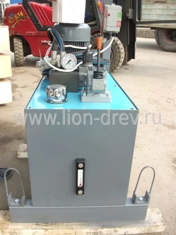 Пресс для склейки бруса SL150-3GM Пресс для склейки бруса SL150-3GM