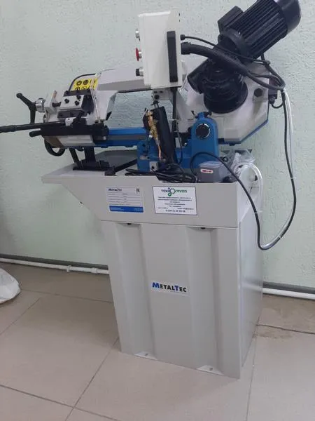 Ленточнопильный станок для резки металла MetalTec BS 170 FHE (220 V) Ленточнопильный станок для резки металла MetalTec BS 170 FHE (220 V)
