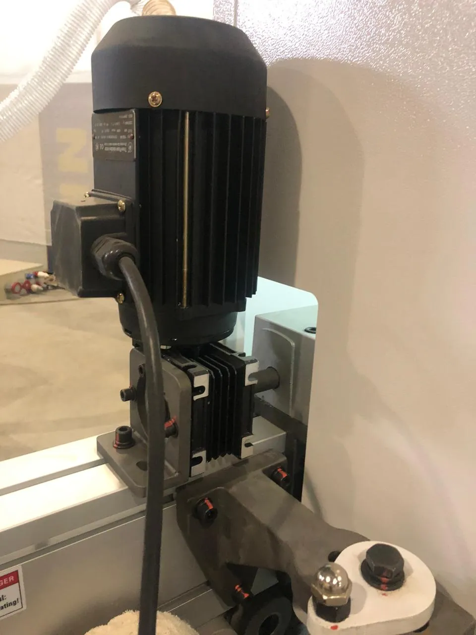 Станок для облицовывания кромок мебельных деталей WoodTec EdgeMatic 400С PRO Станок для облицовывания кромок мебельных деталей WoodTec EdgeMatic 400С PRO
