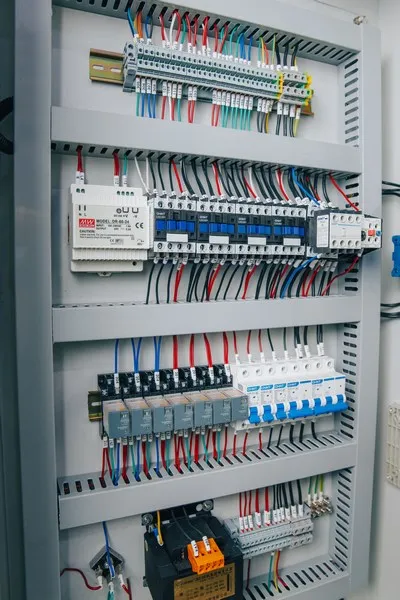 Гидравлический листогибочный пресс MetalTec HBM 40/2500 (Е22, инвертор заднего упора) Гидравлический листогибочный пресс MetalTec HBM 40/2500 (Е22, инвертор заднего упора)