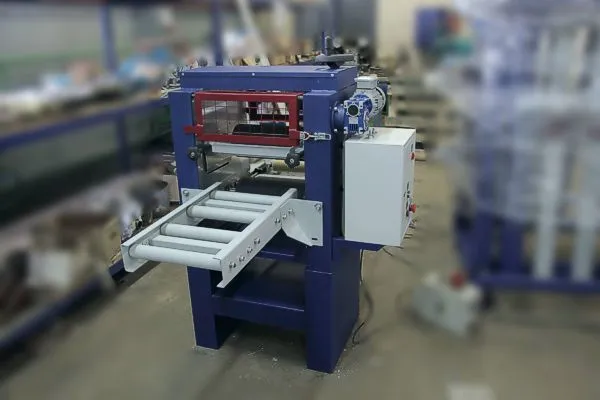 Клеенаносящий станок УНК-02 (S2R250) Клеенаносящий станок УНК-02 (S2R250)