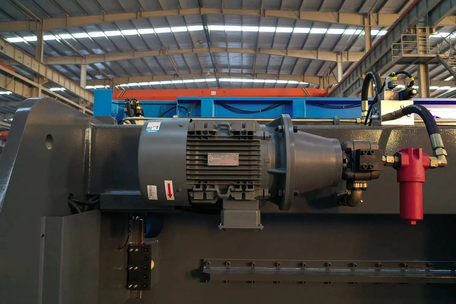MetalTec HBC 90/2500 4+1 ЧПУ МТ-15 Листогибочный пресс с ЧПУ MetalTec HBC 90/2500 4+1 ЧПУ МТ-15 Листогибочный пресс с ЧПУ