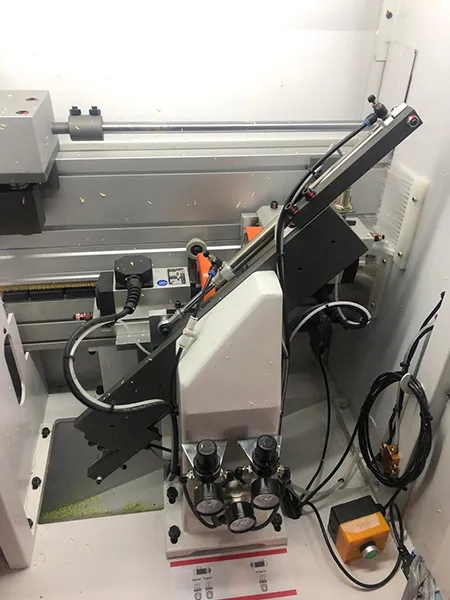 Станок для облицовывания кромок мебельных деталей WoodTec EdgeMatic 600C PRO Станок для облицовывания кромок мебельных деталей WoodTec EdgeMatic 600C PRO