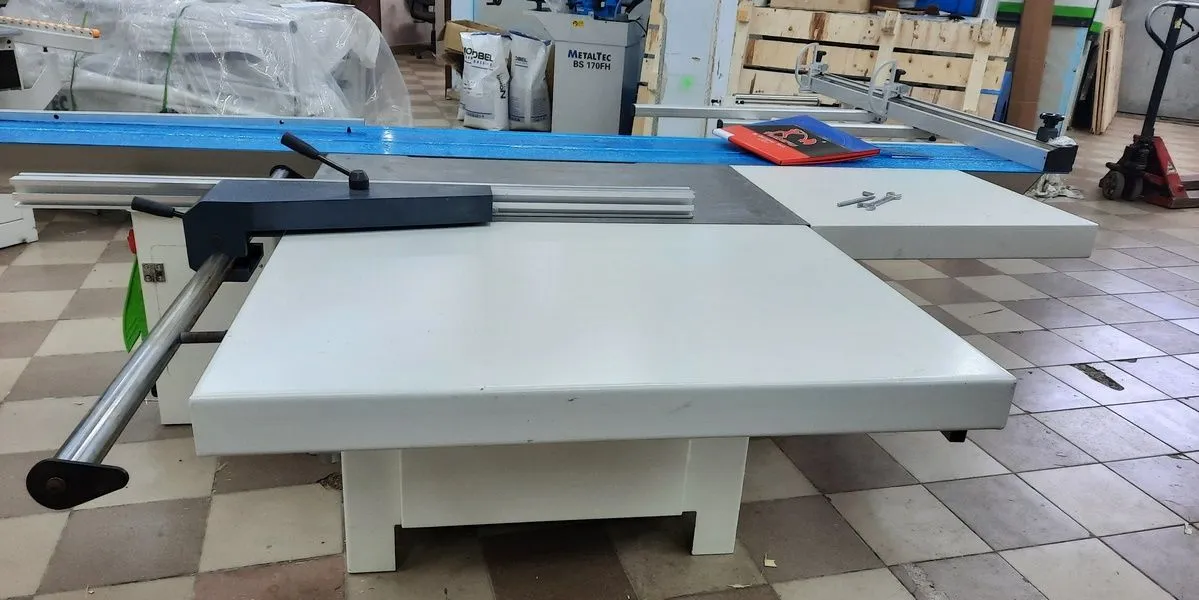 Форматно-раскроечный станок WoodTec TOP POINT K-45 Форматно-раскроечный станок WoodTec TOP POINT K-45