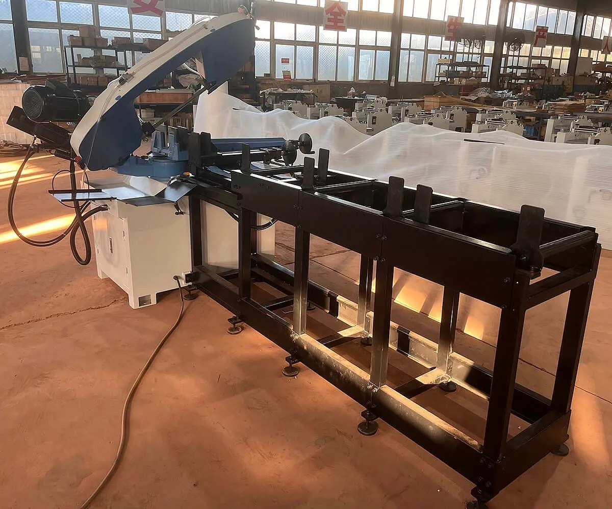 Автоматический ленточнопильный станок для резки металла MetalTec BS 270 FA Автоматический ленточнопильный станок для резки металла MetalTec BS 270 FA