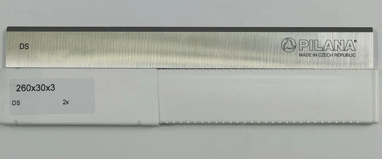 Нож строгальный "Pilana" DS 260х30х3 Нож строгальный "Pilana" DS 260х30х3