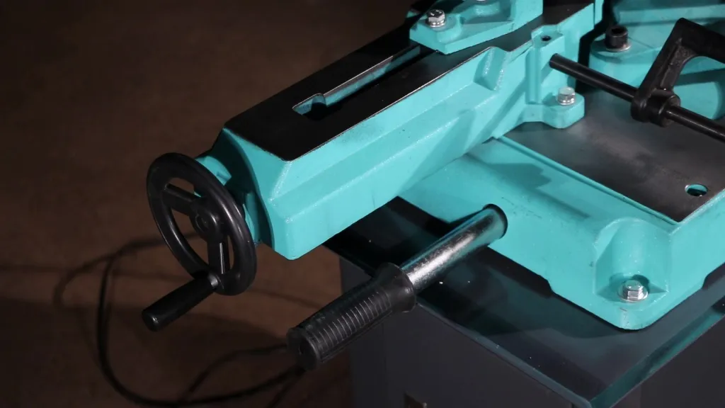 Ленточная пила по металлу LM-128SHD/220 Ленточная пила по металлу LM-128SHD/220