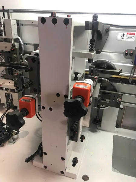 Станок для облицовывания кромок мебельных деталей WoodTec EdgeMatic 600C PRO Станок для облицовывания кромок мебельных деталей WoodTec EdgeMatic 600C PRO