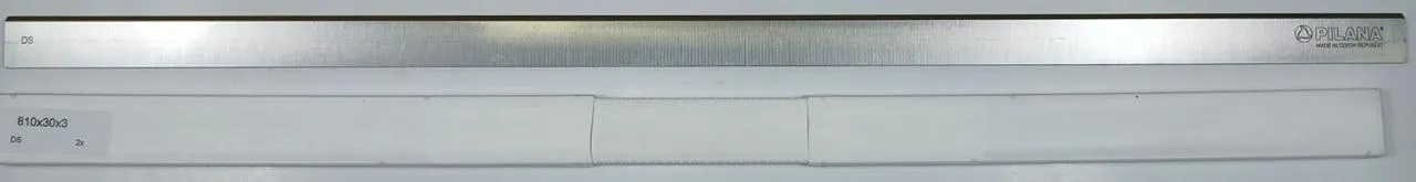 Нож строгальный "Pilana" DS 810х30х3 Нож строгальный "Pilana" DS 810х30х3