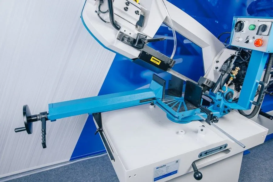 Ленточнопильный станок для резки металла MetalTec BS 250 FHE Ленточнопильный станок для резки металла MetalTec BS 250 FHE