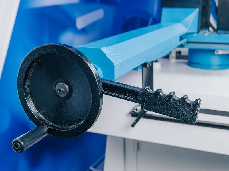 Ленточнопильный станок для резки металла MetalTec BS 250 FHE Ленточнопильный станок для резки металла MetalTec BS 250 FHE
