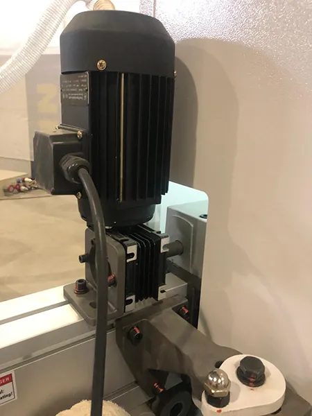 Станок для облицовывания кромок мебельных деталей WoodTec EdgeMatic 600C PRO Станок для облицовывания кромок мебельных деталей WoodTec EdgeMatic 600C PRO