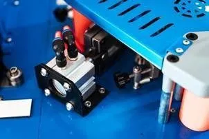 Кромкооблицовочный станок с снятием свесов и торцовкой DM-107 PRO Кромкооблицовочный станок с снятием свесов и торцовкой DM-107 PRO