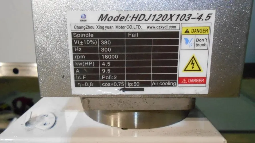 Фрезерный станок с ЧПУ LTT-1325A Фрезерный станок с ЧПУ LTT-1325A