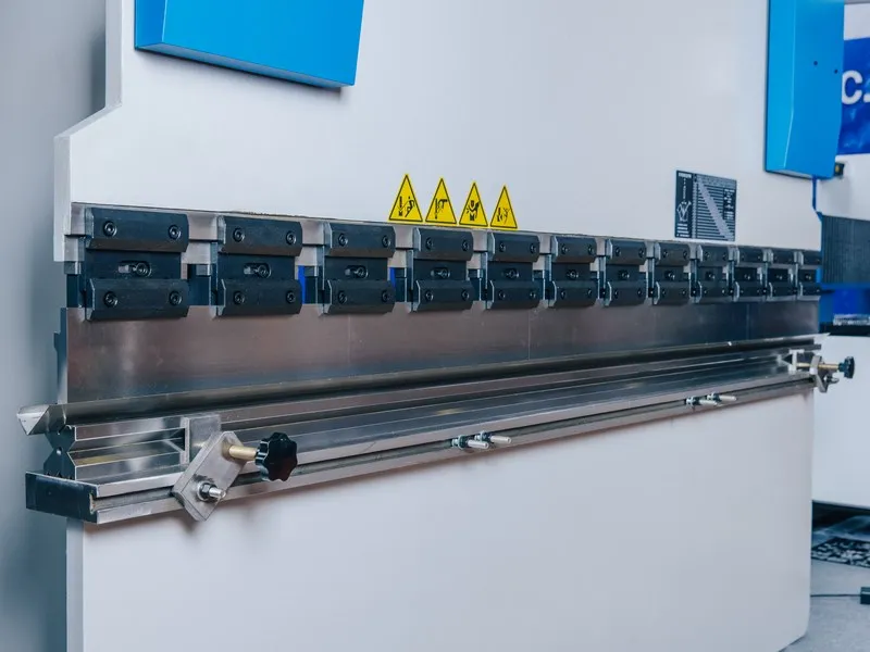 Гидравлический листогибочный пресс MetalTec HBM 40/2500 (Е22, инвертор заднего упора) Гидравлический листогибочный пресс MetalTec HBM 40/2500 (Е22, инвертор заднего упора)