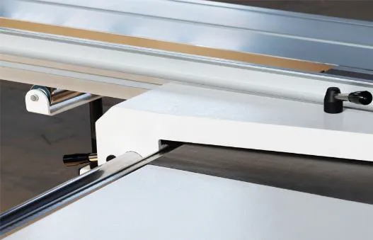 Форматно-раскроечный станок мод. WOODTEC 3200Z Форматно-раскроечный станок мод. WOODTEC 3200Z