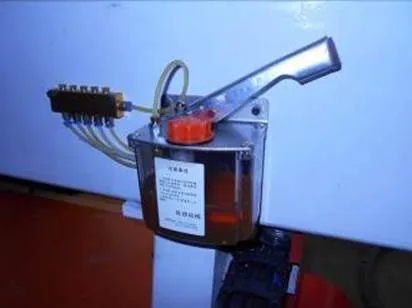 Фрезерный станок с ЧПУ LTT-1325 Фрезерный станок с ЧПУ LTT-1325