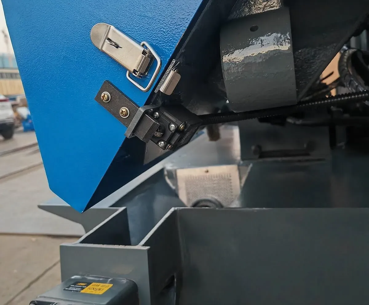 MetalTec BS 600 CA автоматический колонный ленточнопильный станок MetalTec BS 600 CA автоматический колонный ленточнопильный станок