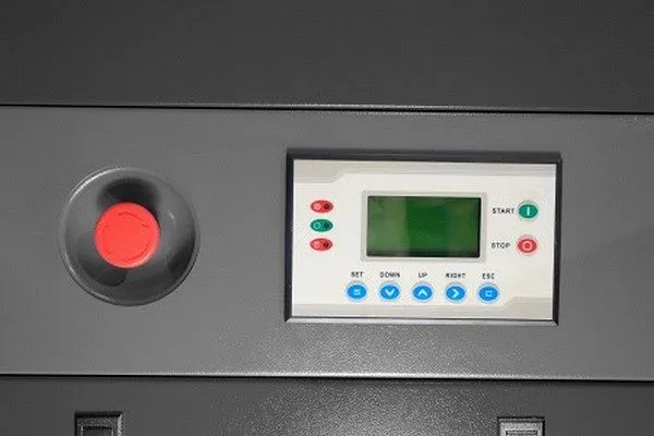 Винтовой компрессор IRONMAC IC 75/8 AM (IC 75/10 AM) Винтовой компрессор IRONMAC IC 75/8 AM (IC 75/10 AM)
