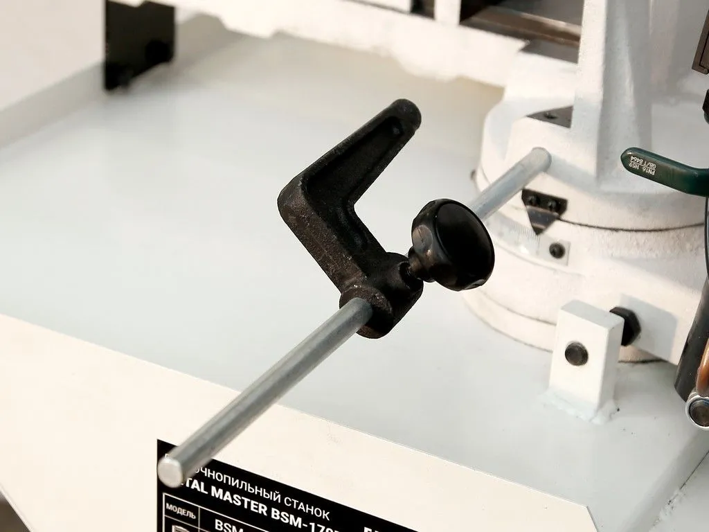 Ленточнопильный станок METAL MASTER BSM-170E Ленточнопильный станок METAL MASTER BSM-170E