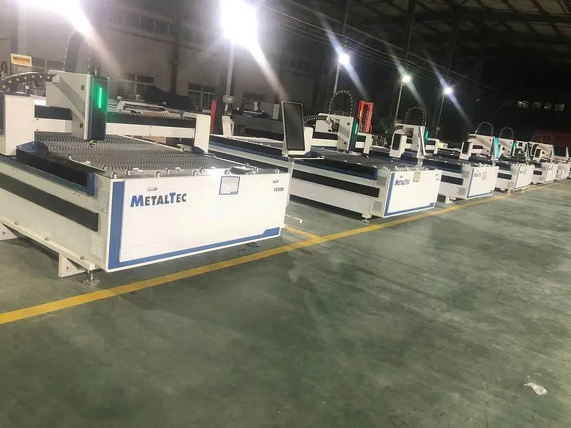 MetalTec 1530B (6000W) оптоволоконный лазерный станок для резки металла MetalTec 1530B (6000W) оптоволоконный лазерный станок для резки металла