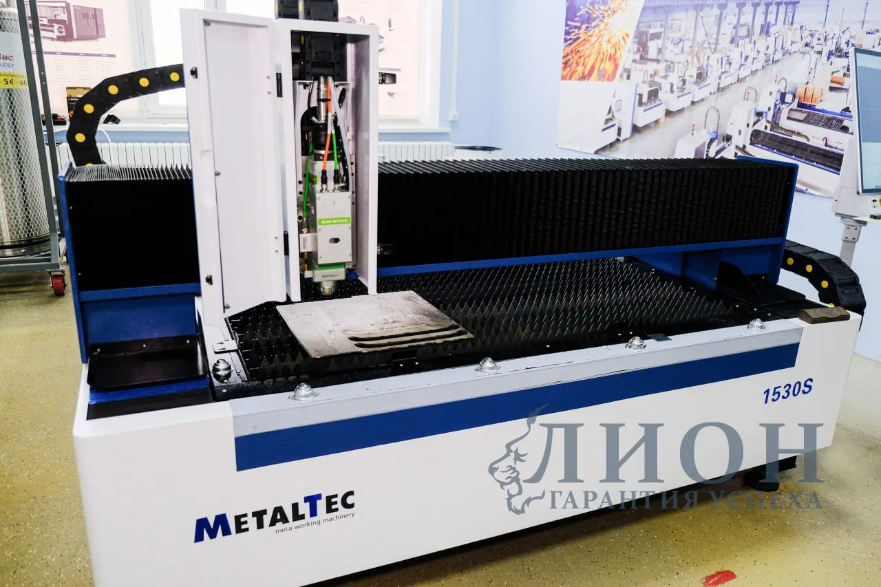 Оптоволоконный лазерный станок для резки металла MetalTec 1530 S (1500W) Оптоволоконный лазерный станок для резки металла MetalTec 1530 S (1500W)