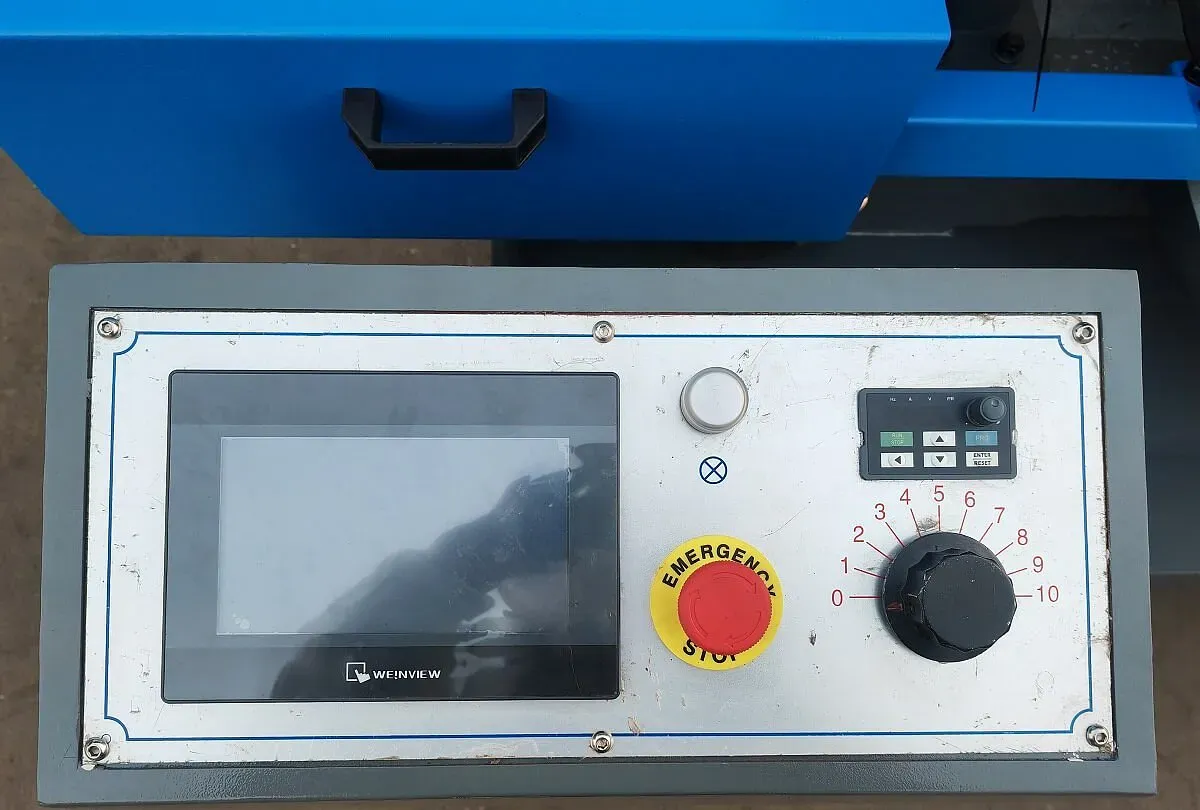 MetalTec BS 600 CA автоматический колонный ленточнопильный станок MetalTec BS 600 CA автоматический колонный ленточнопильный станок