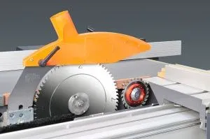 Форматно-раскроечный станок Robland E 2500 каретка 2800 Форматно-раскроечный станок Robland E 2500 каретка 2800